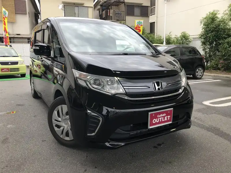 カタログ画像：ステップワゴン（STEPWAGON） Ｂ 2015年4月 DBA-RP2 1500cc クリスタルブラック・パール 燃費15.4km / l メイン（その他）