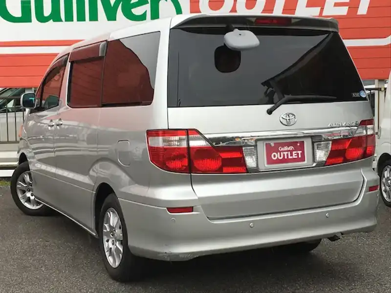 カタログ画像：アルファードＶ（ALPHARD V） ＡＸ Ｌエディション 2004年2月 CBA-ANH10W 2400cc シルバーメタリック 燃費9.7km / l  バック