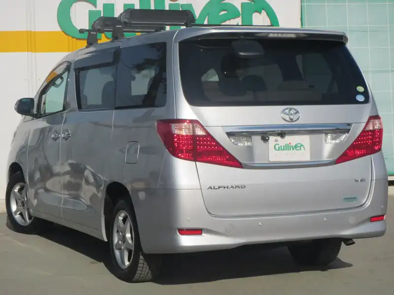 カタログ画像：アルファード（ALPHARD） ３５０Ｘ 2008年5月 DBA-GGH25W 3500cc シルバーメタリック 燃費9.4km / l  バック