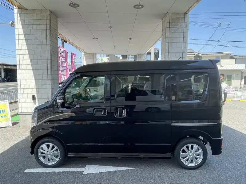 カタログ画像：エブリイワゴン（EVERY WAGON） ＰＺターボスペシャル 標準ルーフ 2024年2月 3BA-DA17W 660cc ブルーイッシュブラックパール３ 燃費15.1km / l 外装