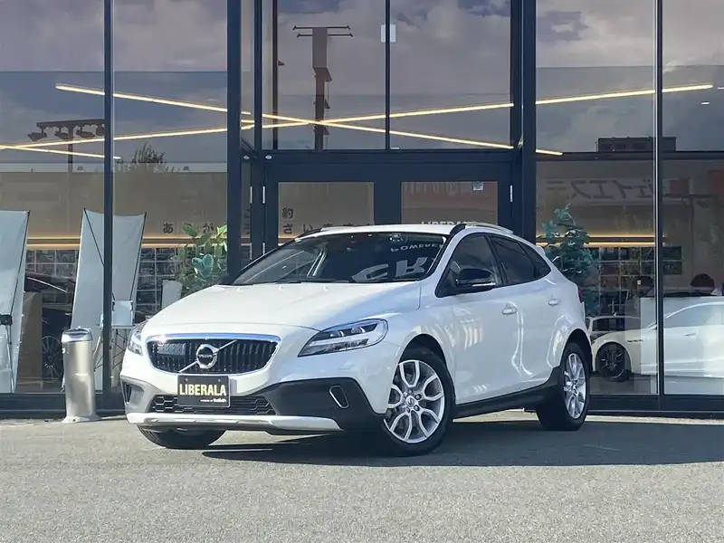 Ｖ４０（ボルボ）の中古車を検索｜【中古車のガリバー】