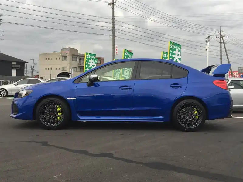 カタログ画像：ＷＲＸ ＳＴＩ（WRX STI） ＳＴＩ 2018年6月 CBA-VAB 2000cc ＷＲブルー・パール 燃費9.4km / l 外装