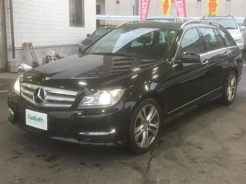 カタログ画像：Ｃクラスステーションワゴン（C-CLASS STATIONWAGON） Ｃ１８０ ブルーエフィシェンシー ステーションワゴン アバンギャルド 2012年7月 DBA-204249 1800cc マグネタイトブラック（Ｍ）orオブシディアンブラック（Ｍ） 燃費13.2km / l 外装