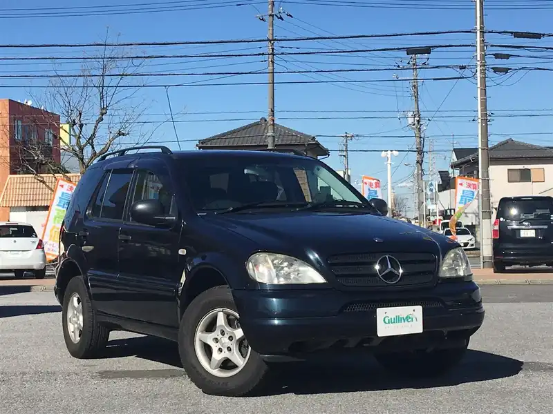 カタログ画像：Ｍクラス（M-CLASS） ＭＬ２７０ＣＤＩ 2000年5月 KH-163113 2700cc アマゾナイトグリーン 燃費9.5km / l  メイン（その他）