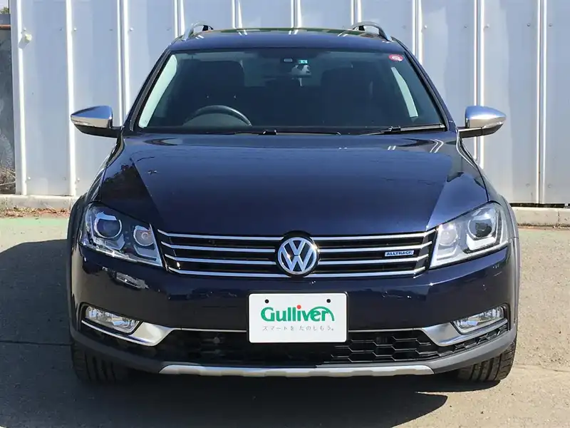 カタログ画像：パサートオールトラック（PASSAT ALLTRACK） ＴＳＩ ４モーション 2014年4月 ABA-3CCCZF 2000cc ナイトブルーメタリック 燃費11.6km / l フロント