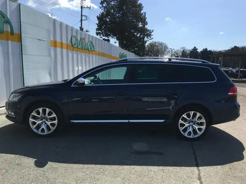 カタログ画像：パサートオールトラック（PASSAT ALLTRACK） ＴＳＩ ４モーション 2013年5月 ABA-3CCCZF 2000cc ナイトブルーメタリック 燃費11.6km / l 外装