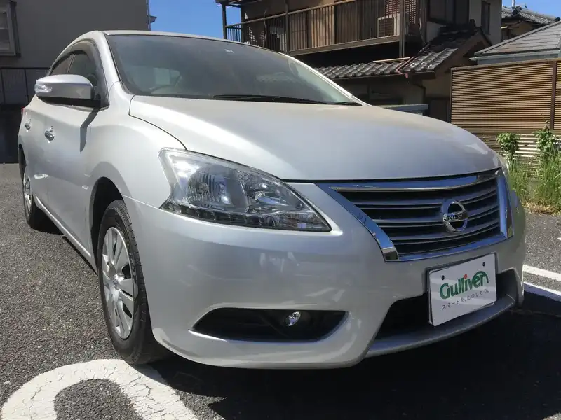 カタログ画像：シルフィ（SYLPHY） Ｓ 2019年10月 DBA-TB17 1800cc ブリリアントシルバー 燃費15.6km / l メイン（その他）