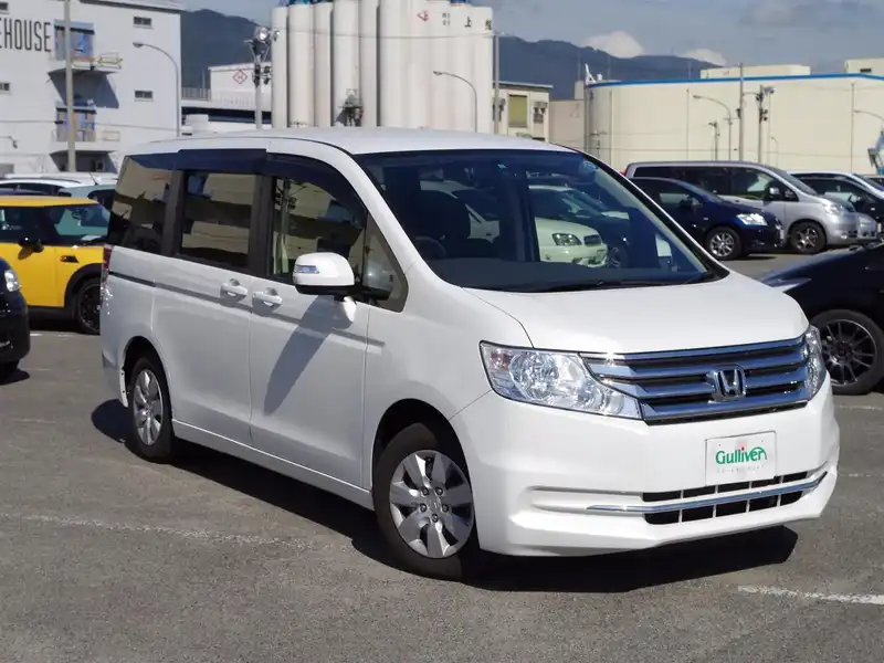 カタログ画像：ステップワゴン（STEPWAGON） Ｇ インターナビＥセレクション 2012年4月 DBA-RK1 2000cc ホワイトオーキッド・パール 燃費15.0km / l メイン（その他）