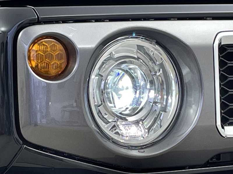 カタログ画像：ジムニー（JIMNY） ＸＧ 2025年11月 3BA-JB64W 660cc 燃費14.3km / l メイン