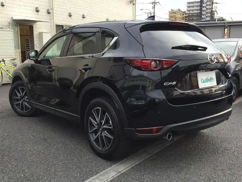 カタログ画像：ＣＸ－５（CX-5） ２０Ｓ プロアクティブ 2020年12月 6BA-KFEP 2000cc ジェットブラックマイカ 燃費14.6km / l バック