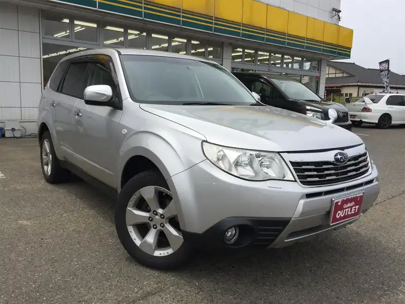 カタログ画像：フォレスター（FORESTER） スポーツリミテッド 2009年7月 DBA-SH5 2000cc スパークシルバー・メタリックorスティールシルバー・メタリック 燃費13.8km / l  メイン