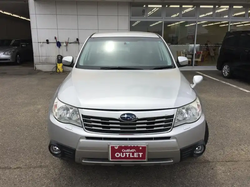 カタログ画像：フォレスター（FORESTER） スポーツリミテッド 2009年7月 DBA-SH5 2000cc スパークシルバー・メタリックorスティールシルバー・メタリック 燃費13.8km / l  フロント