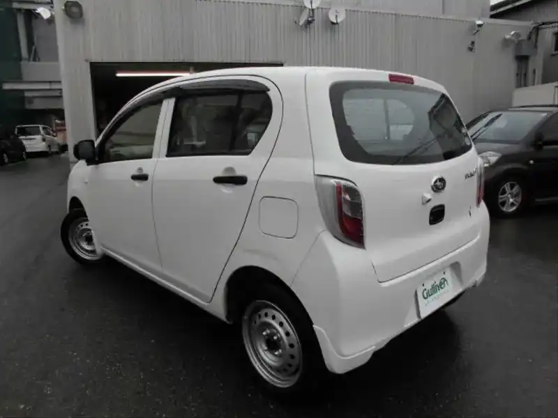 カタログ画像：プレオプラス（PLEO PLUS） Ｅ 2012年12月 DBA-LA300F 660cc 燃費30.0km / l バック