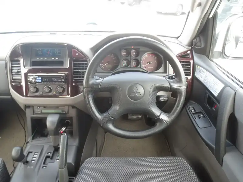 カタログ画像：パジェロ（PAJERO） ショート エクシード 1999年9月 KH-V68W 3200cc ソフィアホワイト／サテライトシルバー・２トーン 内装