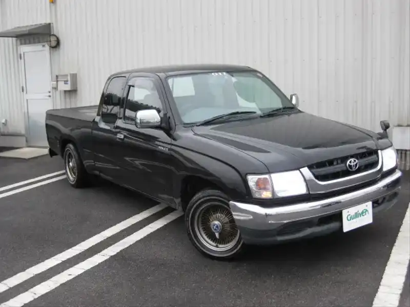 1010153 | カタログ画像：ハイラックススポーツピックアップ（HILUX SPORTS PICK UP） エクストラキャブ ワイドボディ 2001年8月 KF-LN172H 3000cc ダークグリーントーニング メイン（その他）