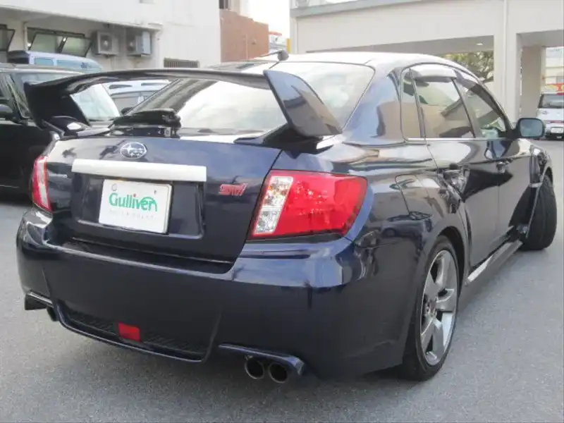 カタログ画像：インプレッサ（IMPREZA） ＷＲＸ ＳＴＩ 2010年7月 CBA-GVB 2000cc プラズマブルー・シリカorＷＲブルー・マイカ 燃費10.4km / l  バック