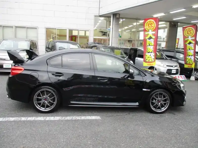 カタログ画像：ＷＲＸ ＳＴＩ（WRX STI） ＳＴＩ タイプＳ 2014年8月 CBA-VAB 2000cc クリスタルブラック・シリカ 燃費9.4km / l 外装