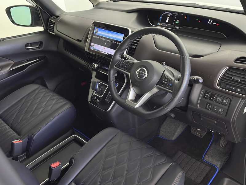 カタログ画像：セレナ（SERENA） オーテック スポーツスペック 2020年8月 5AA-GC27 2000cc ブリリアントホワイトパール（３Ｐ）orブリリアントホワイトパール（３Ｐ）／ダイヤモンドブラック（Ｐ）２トーン 燃費13.2km / l 内装