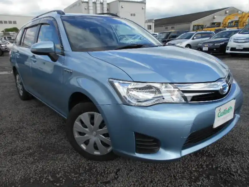 カタログ画像：カローラフィールダー（COROLLA FIELDER） ハイブリッドＧ 2014年4月 DAA-NKE165G 1500cc ライトブルーメタリック 燃費33.0km / l メイン（その他）