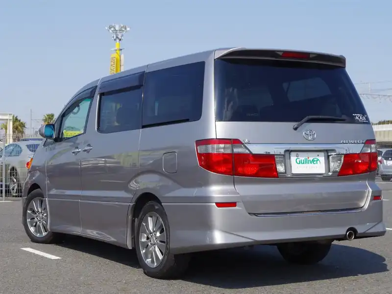 カタログ画像：アルファードＶ（ALPHARD V） ＭＳ 2002年5月 TA-MNH15W 3000cc グレーマイカメタリック 燃費8.6km / l  バック