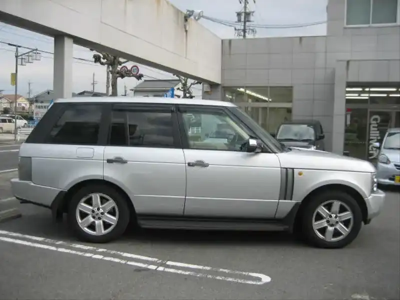 カタログ画像：レンジローバー（RANGE ROVER） スーパーチャージド 2007年7月 ABA-LM42S 4200cc ゼルマット・シルバー（メタリック） 燃費5.5km / l  外装