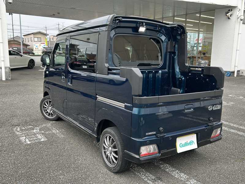 カタログ画像：アトレー（ATRAI） アトレーデッキバン 2021年12月 3BD-S700W 660cc レーザーブルークリスタルシャイン 燃費14.7km / l 外装