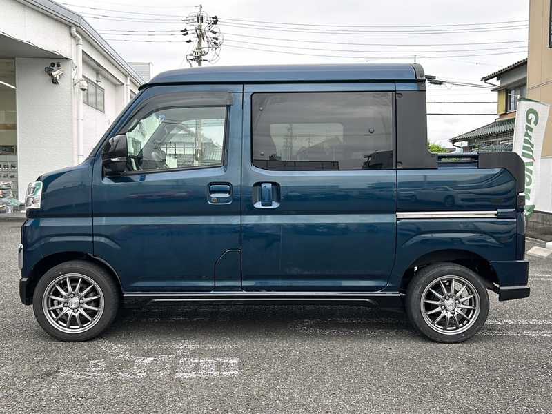 カタログ画像：アトレー（ATRAI） アトレーデッキバン 2021年12月 3BD-S700W 660cc レーザーブルークリスタルシャイン 燃費14.7km / l 外装