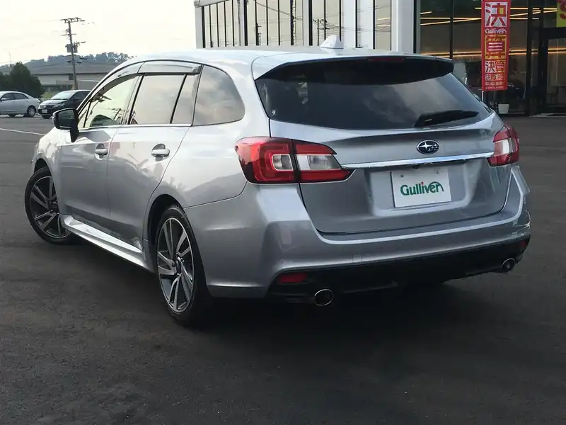 カタログ画像：レヴォーグ（LEVORG） １．６ＧＴ 2014年6月 DBA-VM4 1600cc スティールブルーグレー・メタリックorダークグレー・メタリック 燃費17.4km / l バック