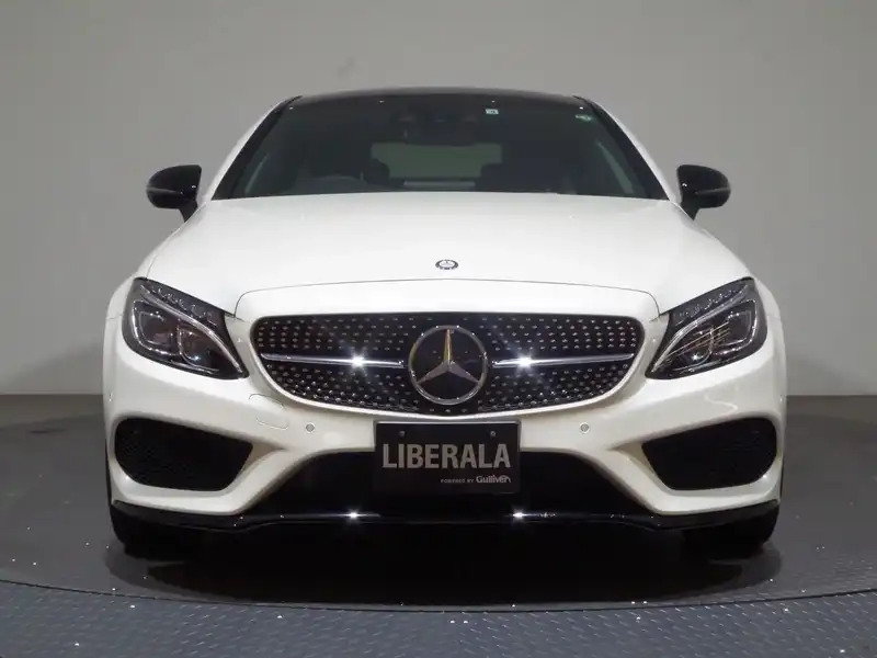 カタログ画像：Ｃクラス（C-CLASS） Ｃ３００クーペ スポーツ 2017年2月 DBA-205348 2000cc ポーラーホワイト（Ｓ） 燃費14.4km / l フロント