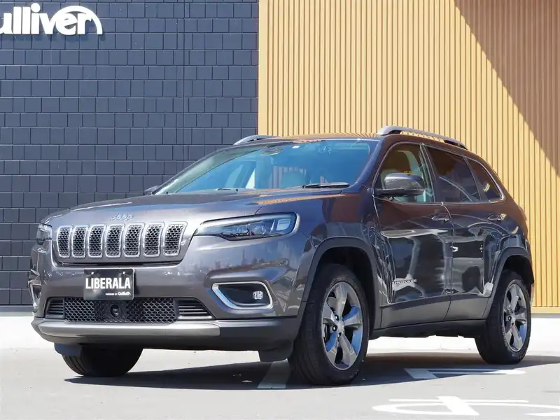 カタログ画像：ジープ・チェロキー（JEEP CHEROKEE） リミテッド 2019年10月 ABA-KL20L 2000cc グラナイトクリスタルメタリッククリアコート 燃費10.4km / l フロント