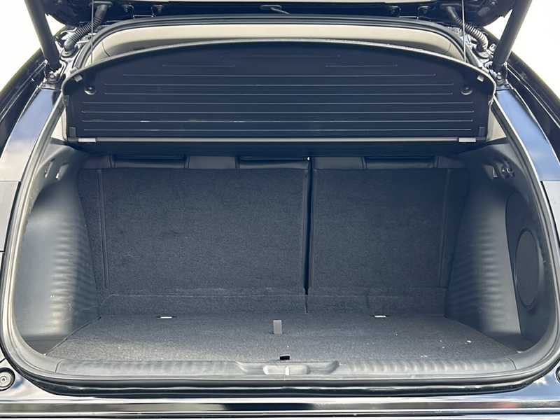 カタログ画像：ＺＲ－Ｖ（ZR-V） Ｚ 2023年4月 5BA-RZ3 1500cc クリスタルブラック・パール 燃費14.5km / l 内装