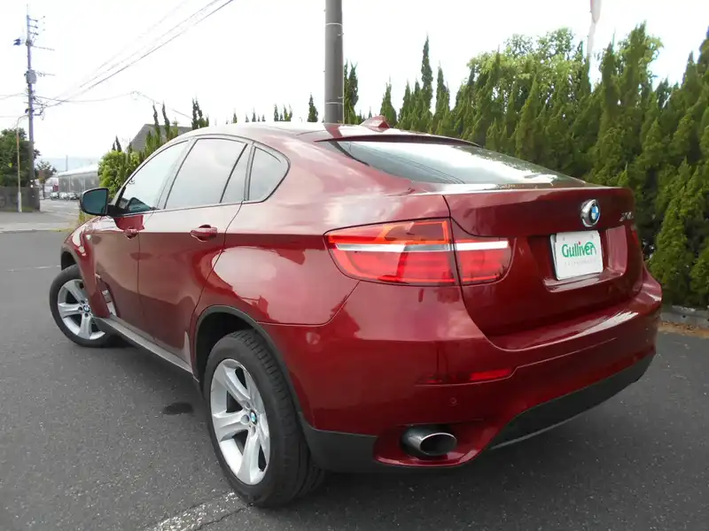 10081481 | カタログ画像：Ｘ６（X6） ｘＤｒｉｖｅ ３５ｉ 2012年6月 DBA-FG35 3000cc バーミリオン・レッド（メタリック・カラー） バック