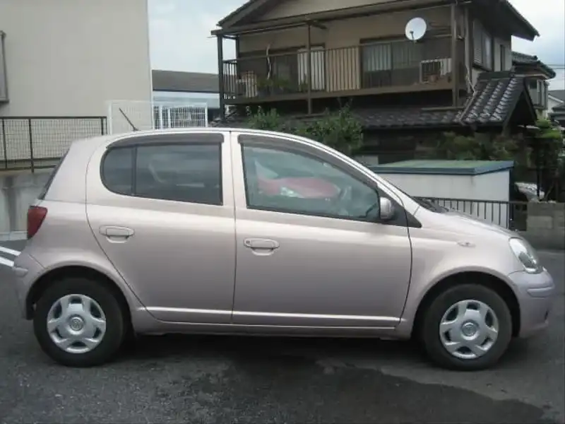 カタログ画像：ヴィッツ（VITZ） Ｕ Ｌパッケージ ナビスペシャル 2002年12月 UA-SCP13 1300cc ペールローズメタリックオパール 燃費23.5km / l  外装