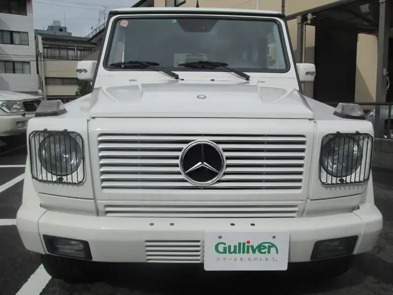 カタログ画像：Ｇクラス（G-CLASS） Ｇ５００ ロング 2004年9月 GH-463248 5000cc アラバスターホワイト（Ｓ） 燃費5.7km / l  フロント