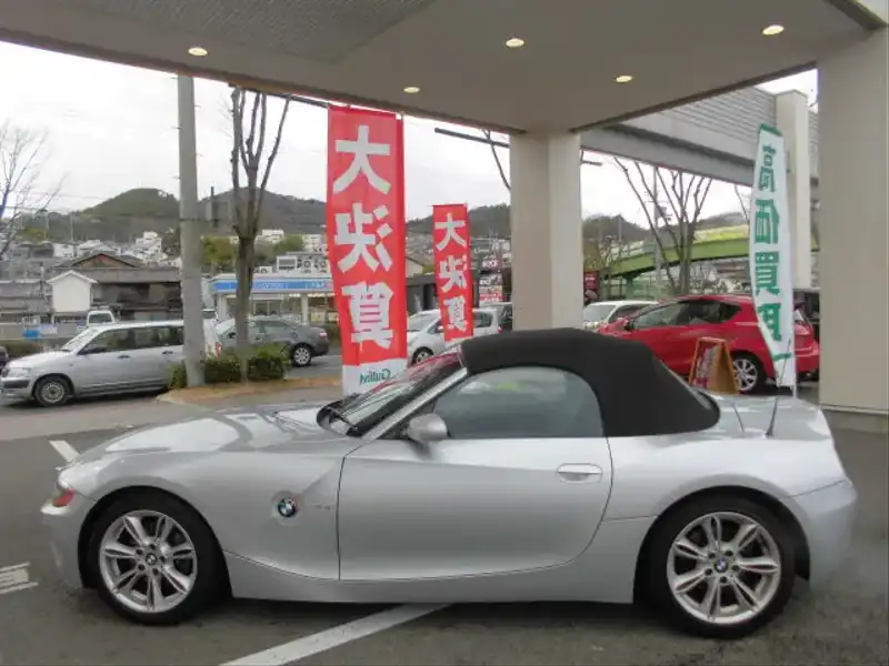 10020823 | カタログ画像：Ｚ４（Z4） ３．０ｉ 2004年6月 GH-BT30 3000cc チタン・シルバー（メタリック・カラー） 外装