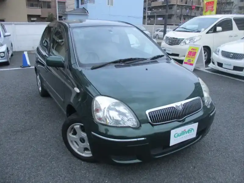 10018164 | カタログ画像：ヴィッツ（VITZ） クラヴィア 2004年4月 CBA-SCP13 1300cc ダークグリーンマイカ メイン