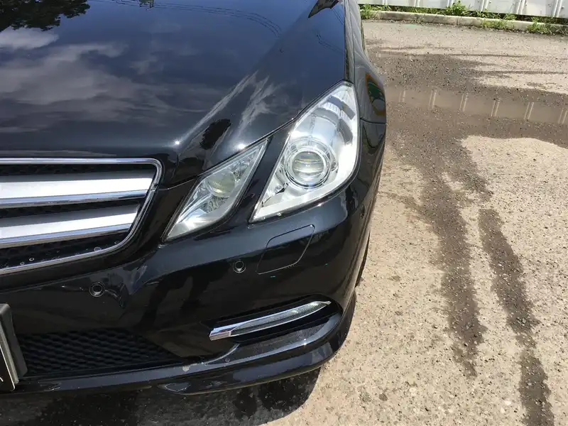 カタログ画像：Ｅクラス（E-CLASS） Ｅ２５０ ブルーエフィシェンシー クーペ 2011年11月 DBA-207347 1800cc オブシディアンブラック（Ｍ） 燃費13.2km / l 外装