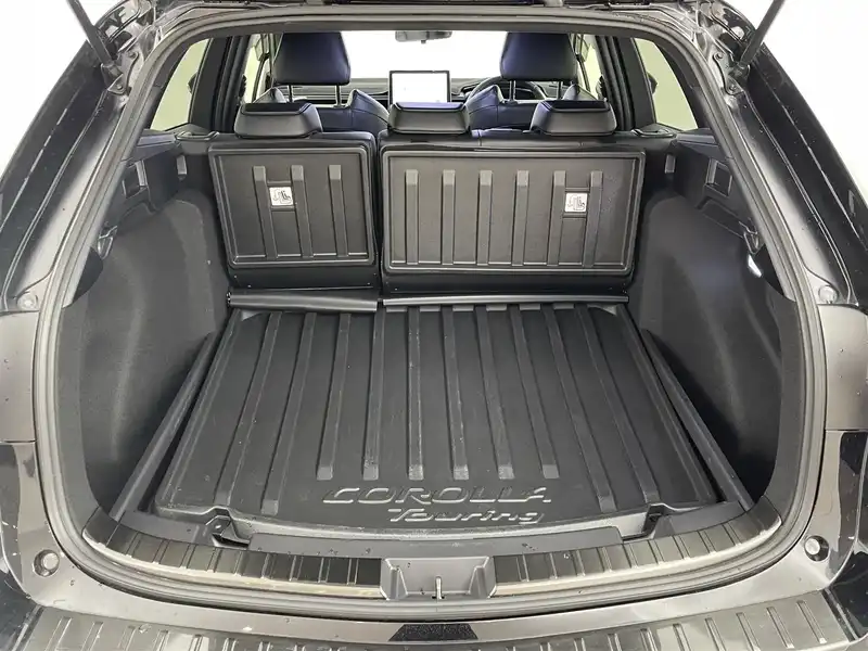 カタログ画像：カローラツーリング（COROLLA TOURING） ハイブリッド ダブルバイビー 2024年4月 6AA-ZWE219W 1800cc スパークリングブラックパールクリスタルシャイン 燃費27.3km / l 内装