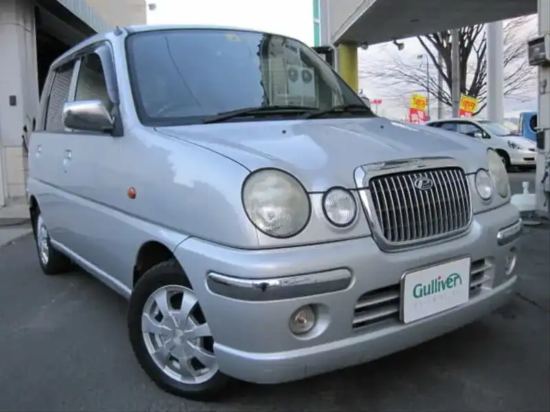 カタログ画像：プレオ・ネスタ（PLEO NESTA） Ｇ 2001年10月 TA-RA1 660cc プラチナシルバー・メタリック 燃費21.0km / l  メイン（その他）