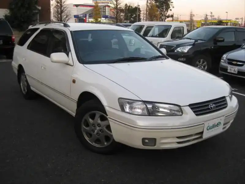 カタログ画像：カムリグラシアステーションワゴン（CAMRY GRACIA STATIONWAGON） ２．２Ｆｏｕｒ Ｇセレクション 1998年8月 GF-SXV25W 2200cc エクセレントパールトーニング 燃費9.4km / l  メイン