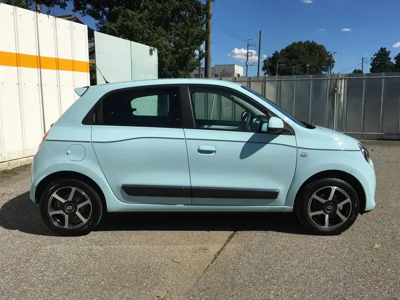 カタログ画像：トゥインゴ（TWINGO） インテンス 2018年4月 DBA-AHH4B 900cc ブルー ドラジェ 燃費21.7km / l 外装