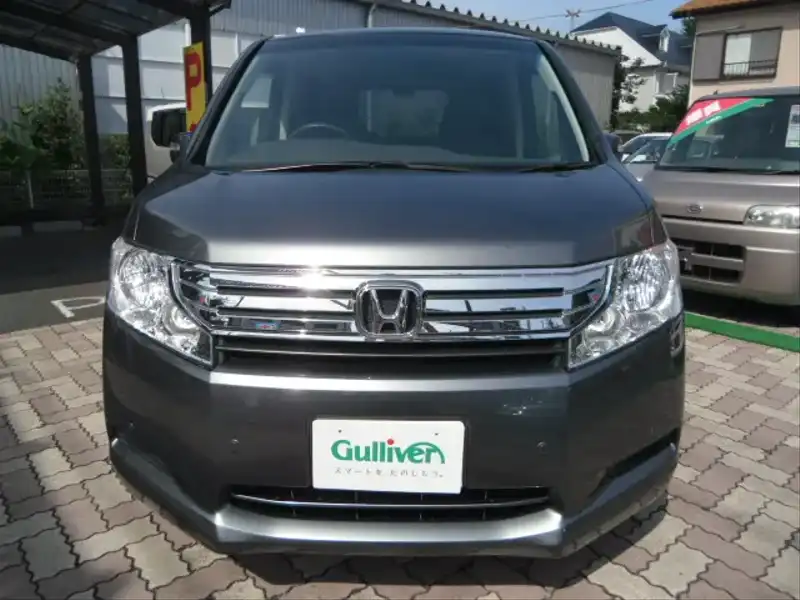 カタログ画像：ステップワゴン（STEPWAGON） Ｌ 2011年8月 DBA-RK2 2000cc ポリッシュドメタル・メタリック 燃費11.6km / l フロント