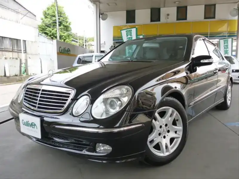 カタログ画像：Ｅクラス（E-CLASS） Ｅ２４０ アバンギャルドリミテッド 2005年5月 GH-211061 2600cc オブシディアンブラック 燃費8.7km / l  フロント