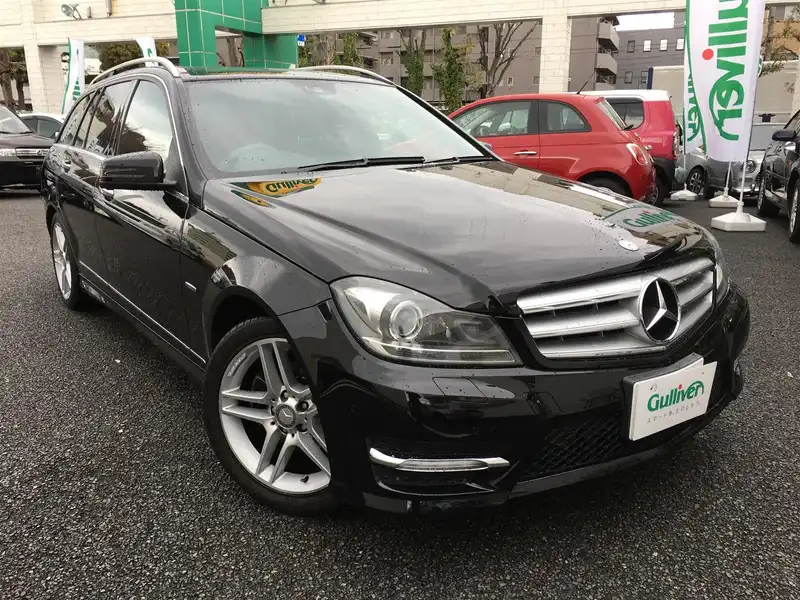 カタログ画像：Ｃクラスステーションワゴン（C-CLASS STATIONWAGON） Ｃ２００ ブルーエフィシェンシー ステーションワゴン アバンギャルド 2012年7月 DBA-204248 1800cc マグネタイトブラック（Ｍ）orオブシディアンブラック（Ｍ） 燃費13.6km / l メイン（その他）