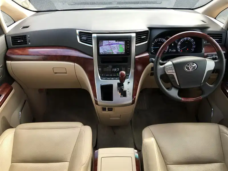 カタログ画像：アルファード（ALPHARD） ３５０Ｇ Ｌパッケージ 2008年5月 DBA-GGH25W 3500cc ベージュメタリック 燃費9.1km / l  内装