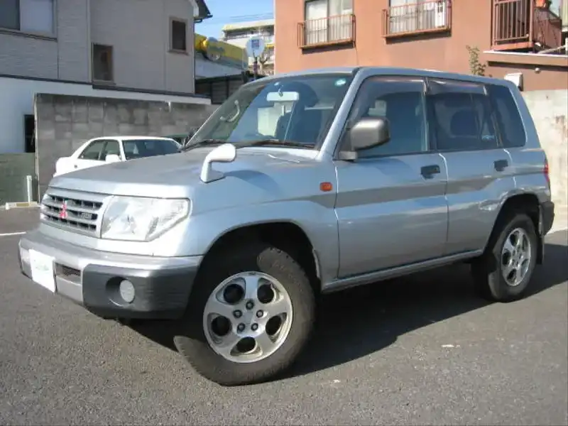 カタログ画像：パジェロイオ（PAJERO IO） ＺＲ 1999年8月 GF-H76W 1800cc ハミルトンシルバー（Ｍ） 外装