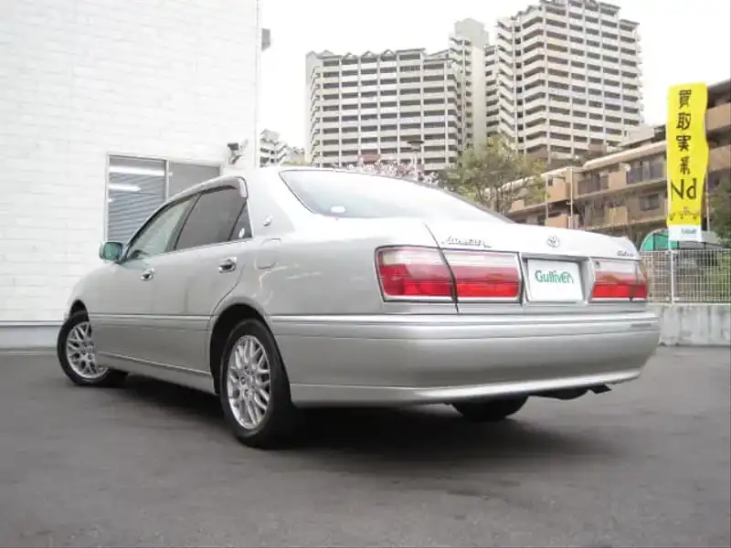 1008004 | カタログ画像：クラウン（CROWN） アスリートＧ 2000年8月 TA-JZS175 3000cc シルバーメタリック バック