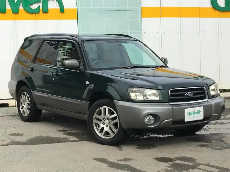 カタログ画像：フォレスター（FORESTER） Ｘ２０ Ｌ．Ｌ．Ｂｅａｎエディション 2004年4月 TA-SG5 2000cc ナチュラルグリーン・マイカ／カーボングレー・メタリック 燃費13.6km / l  メイン