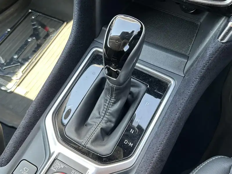 カタログ画像：フォレスター（FORESTER） Ｘ－エディション 2023年10月 5AA-SKE 2000cc クリスタルホワイト・パール 燃費14.0km / l 内装