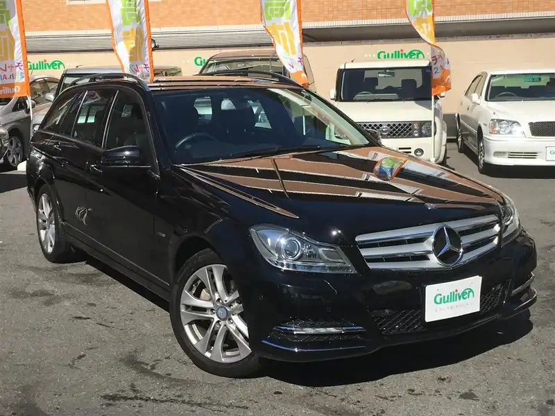 カタログ画像：Ｃクラスステーションワゴン（C-CLASS STATIONWAGON） Ｃ２５０ ブルーエフィシェンシー ステーションワゴン アバンギャルド 2011年5月 DBA-204247 1800cc マグネタイトブラック（Ｍ）orオプシディアンブラック（Ｍ） 燃費10.8km / l メイン